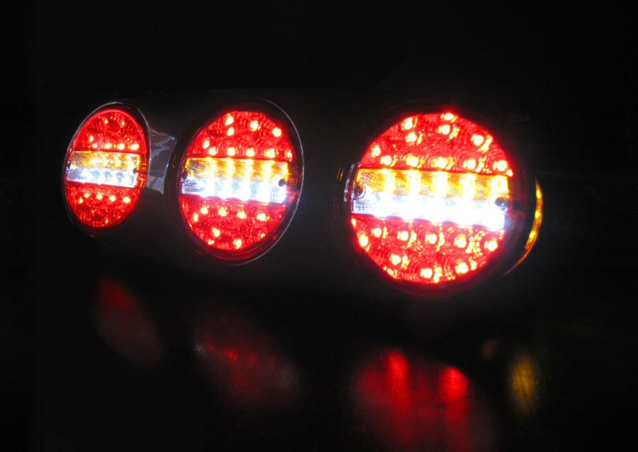Комплект 12V - 24V Led Лед Тройни Диодни Стопове - Комбинирани Стоп, Габарит, Мигач, Задна Светлина