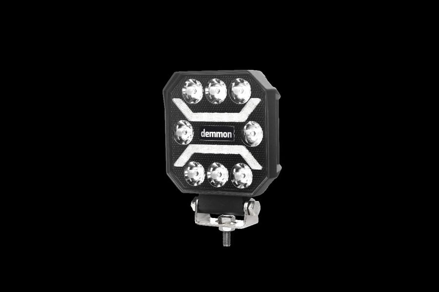 Универсална мощна LED ЛЕД диодна лампа халоген бяла светлина 27W 12V - 24V за камион трактор ролбар АТВ джип земеделски и селскостопански машини и др. 110 x 110 x 37 mm E-mark E9