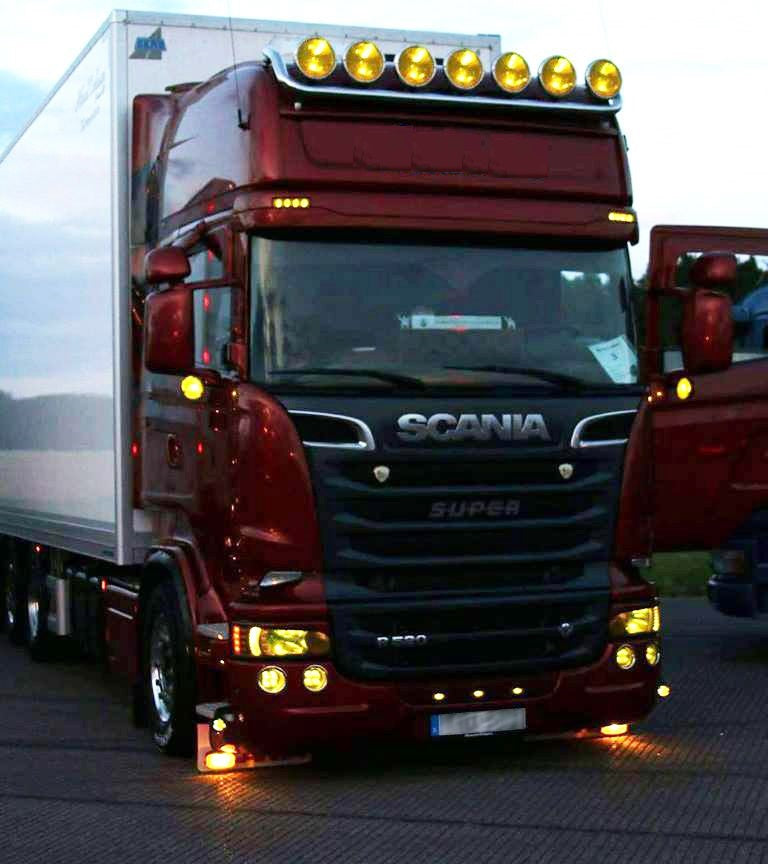 Ляв + Десен ЛЕД LED Диоден фар халоген За Scania P G R T след 2004 жълта светлина