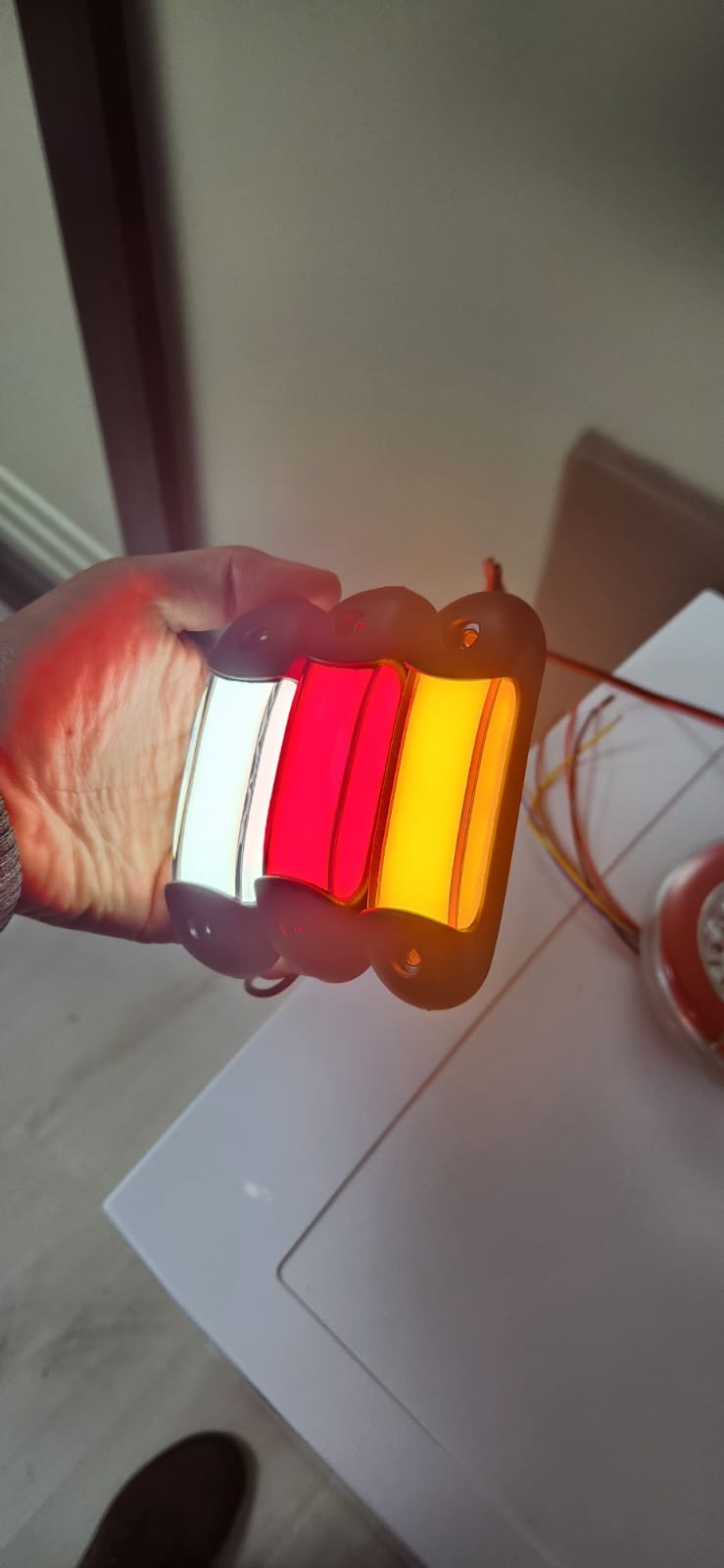 LED габарит, маркер, токос, Бял, Неон ефект, 12V-24V - за ремаркета, платформи, камиони и др.