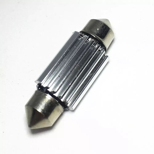Комплект от 2 броя LED Лед Диодни Крушки 8 SMD 31мм 12V Бяла Светлина в блистер