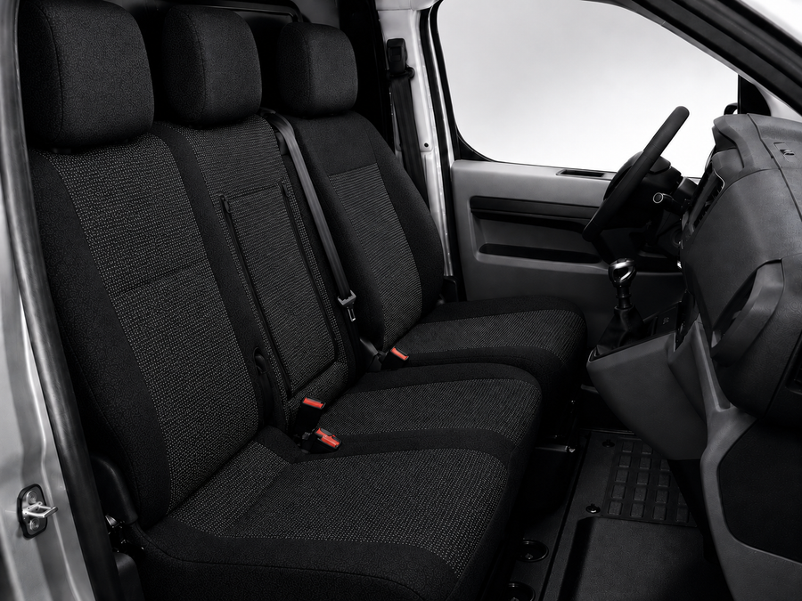 2+1 Текстилна тапицерия за предни седалки за Peugeot Expert 2016+, с отвор за барчето на двойната седалка, черна, 7 части