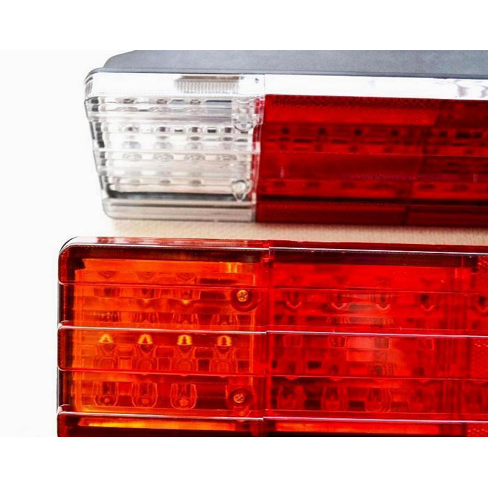 Диоден стоп за Mercedes с 4 секции, 24V