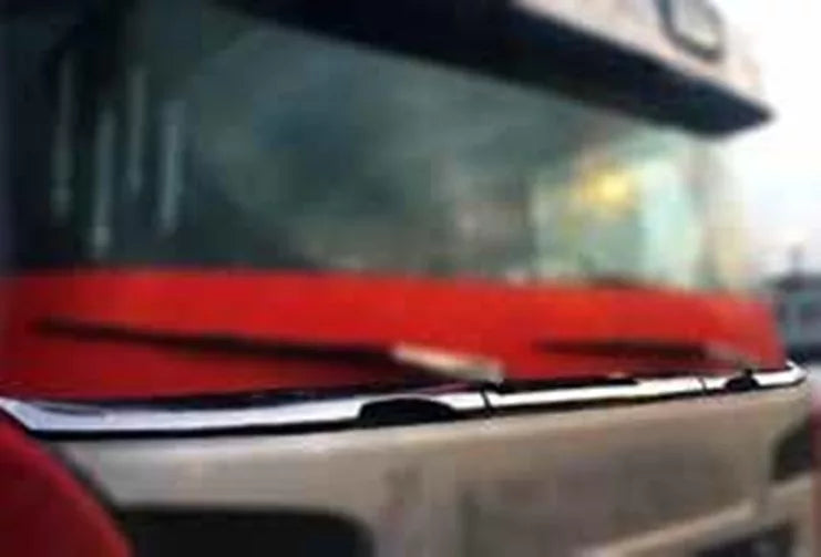 Декорация за пред чистачки за Scania R 2004-2016, от 3 части