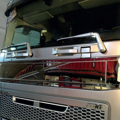 Декорация под предно стъкло над решетка за Volvo FH4