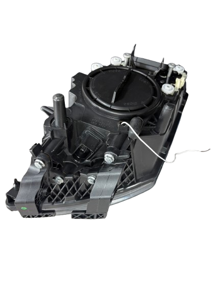 Десен LED фар за VOLVO FH13 FH16 FM460 FH500 (2008-2012) 24V LED