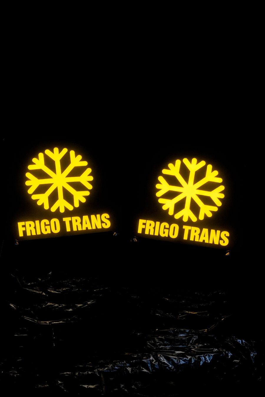 Черни вътрешни табели за предно стъкло "Frigo Trans" - жълта светлина, 24V