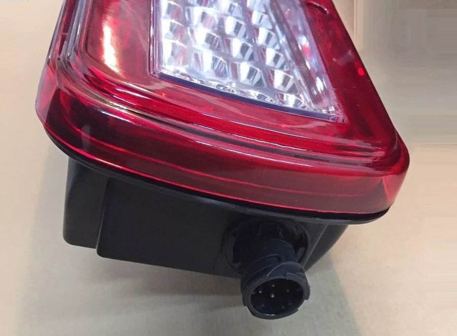 Стоп за VOLVO FH4 с биипър, LED + крушки, десен