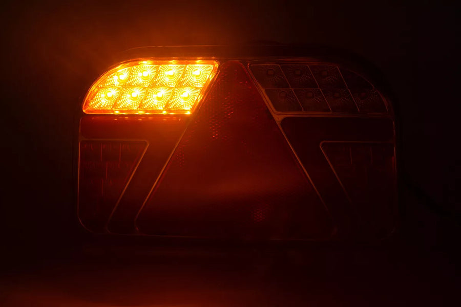 Ляв LED Неон стоп и триъгълен reflex. 241мм, 12/24V