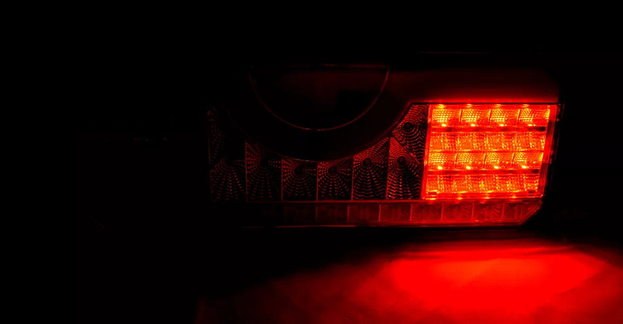 ЛЯВ LED стоп. 35см, с дъга, 12/24V