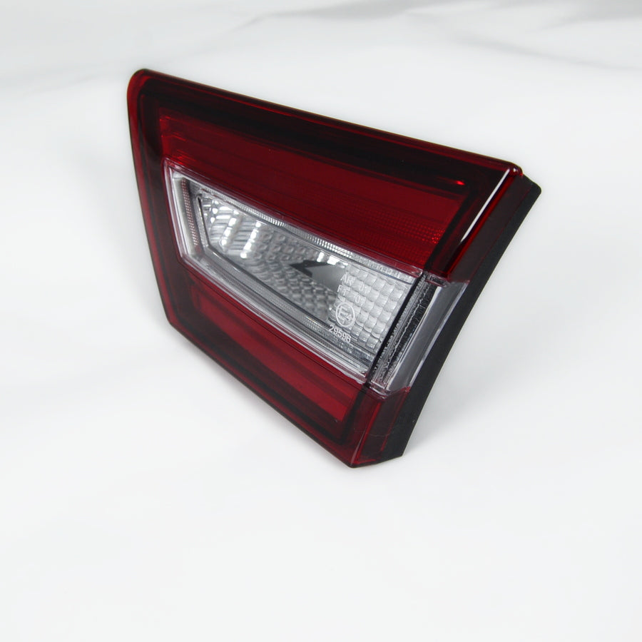 Десен стоп за Renault Clio, 2012-2020, без цокъл, хечбек