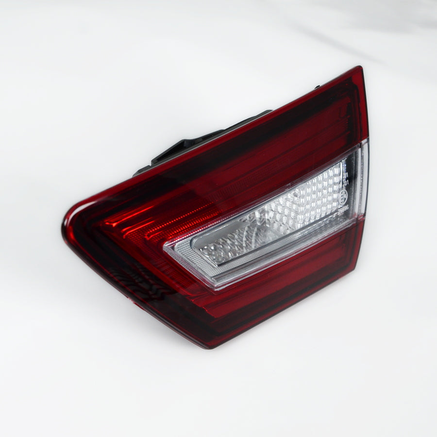 Десен стоп за Renault Clio, 2012-2020, без цокъл, хечбек