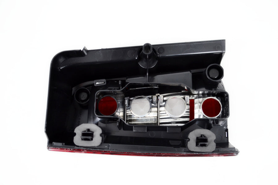 Десен стоп за Peugeot Partner / Citroën Berlingo 2005–2008 – вертикална врата.