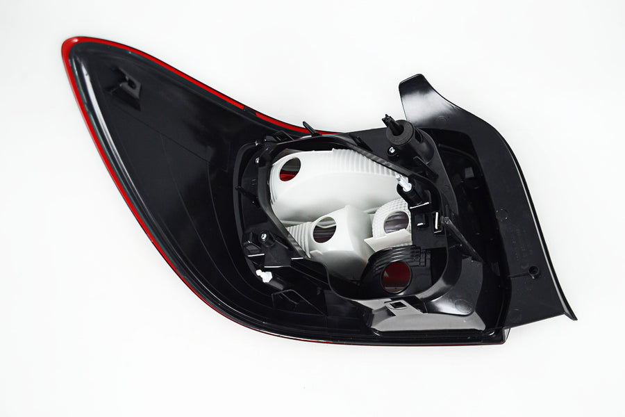 Десен стоп за Renault Symbol 2013+ – RH