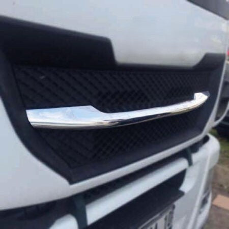 3D лайсна за предна решетка за Iveco Stralis Hi-WAY