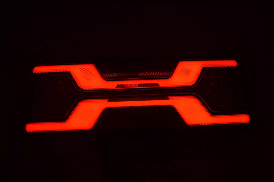 LED стоп за камион – 12/24V, десен с динамичен мигач