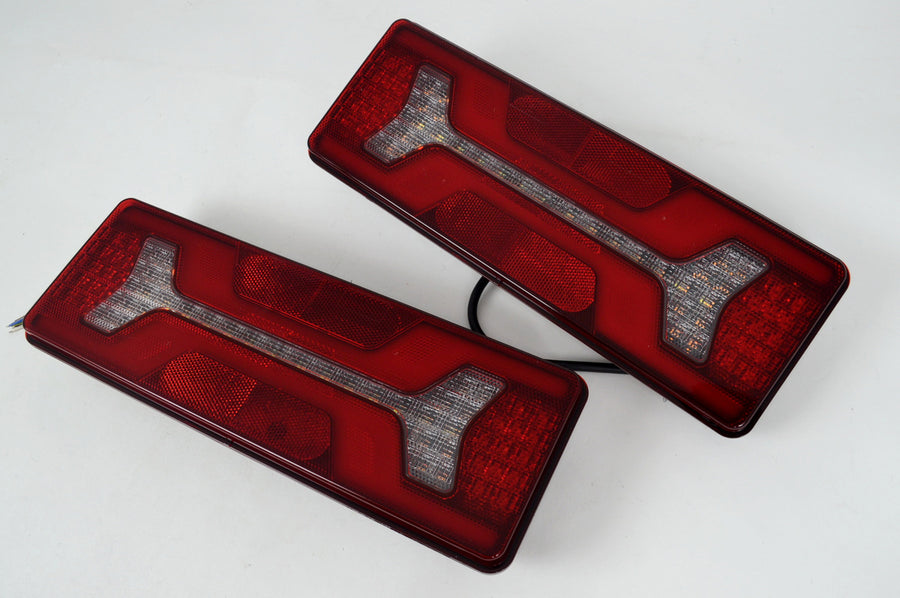 Голям LED стоп, ляв с динамичен мигач, 12/24V