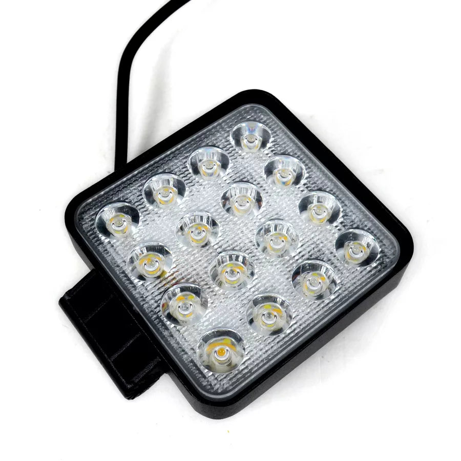 LED халоген с мигач и флаш бяло/жълто, 48W