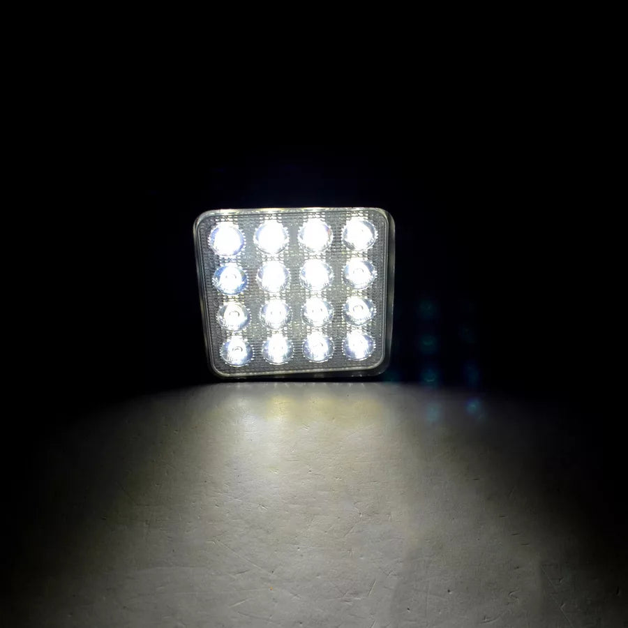 LED халоген с мигач и флаш бяло/жълто, 48W