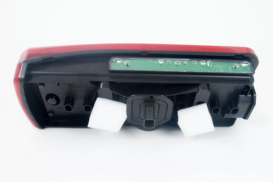 LED стоп със светлина за номер за IVECO STRALIS S-3, ляв