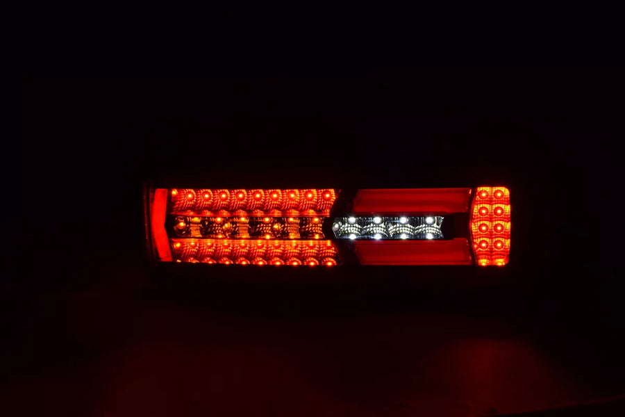 LED стоп със светлина за номера за MAN TGX Euro 6 - Ляв