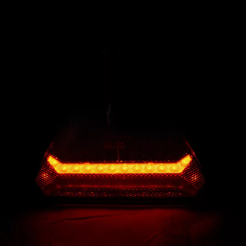Ляв LED триъгълен стоп с 4 функции с динамичен мигач, 12/24V