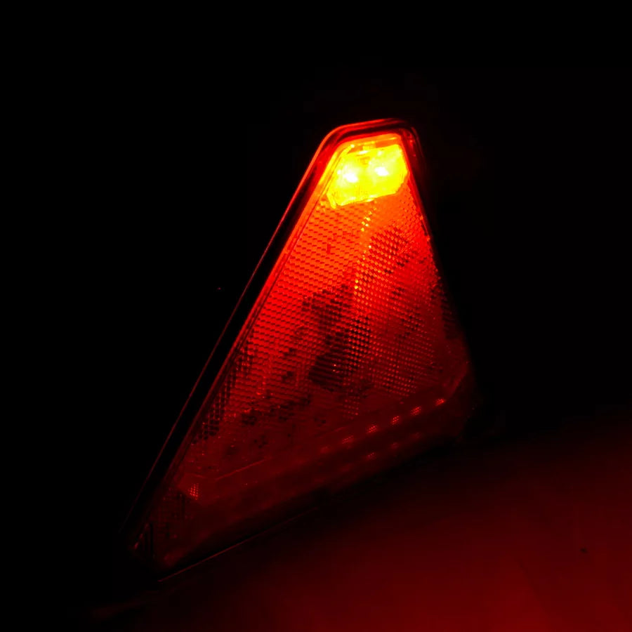 Десен LED триъгълен стоп с 4 функции с динамичен мигач, 12/24V