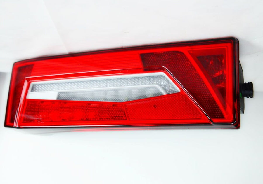 Диоден стоп със зумер за заден ход, LED за Scania R, S, P, G, NGS, NGT, с букса, LUX - десен