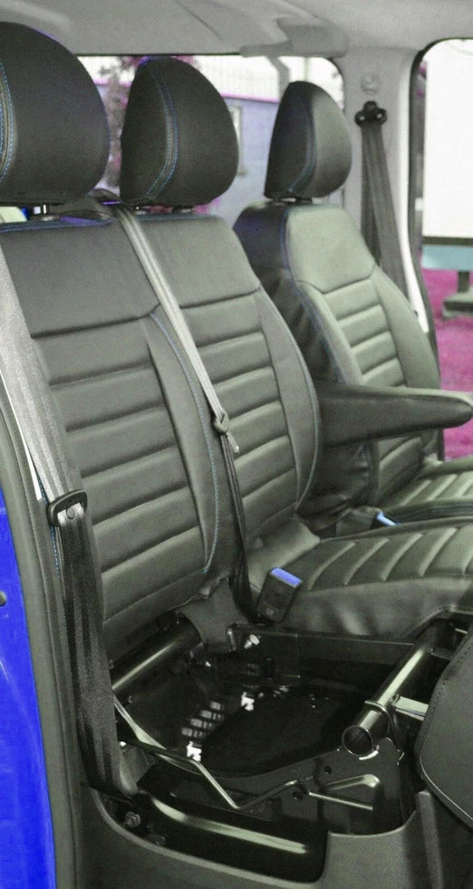 Кожена тапицерия за седалки за Citroen Jumpy/Peugeot Expert/Opel Vivaro - 2017-2022, Черна със син шев
